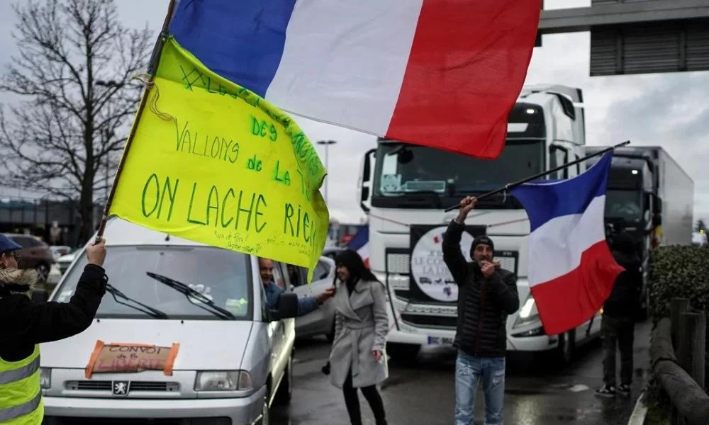 Γαλλία: Στο Παρίσι τα «Κομβόι της Ελευθερίας»-Έκκληση Μακρόν για ηρεμία